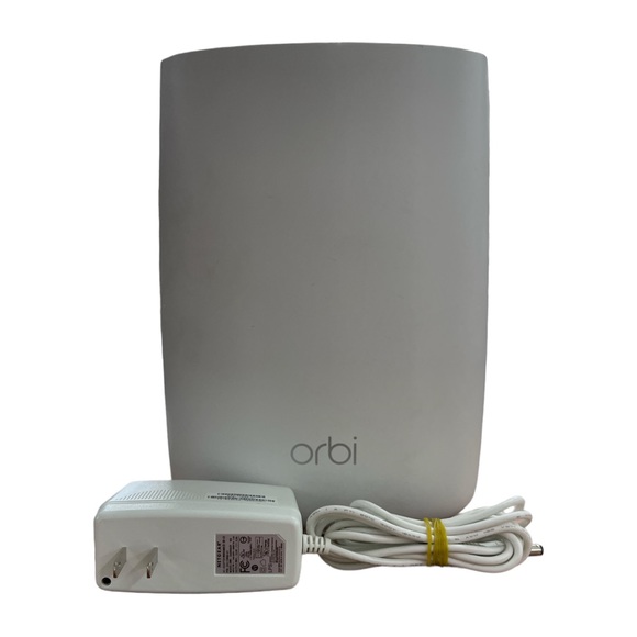 Netgear Orbi RBR50 Wi-Fi Router - Picture 7 of 8